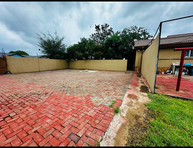 3 BEDROOM HOUSE FOR SALE IN LANGENHOVENPARK